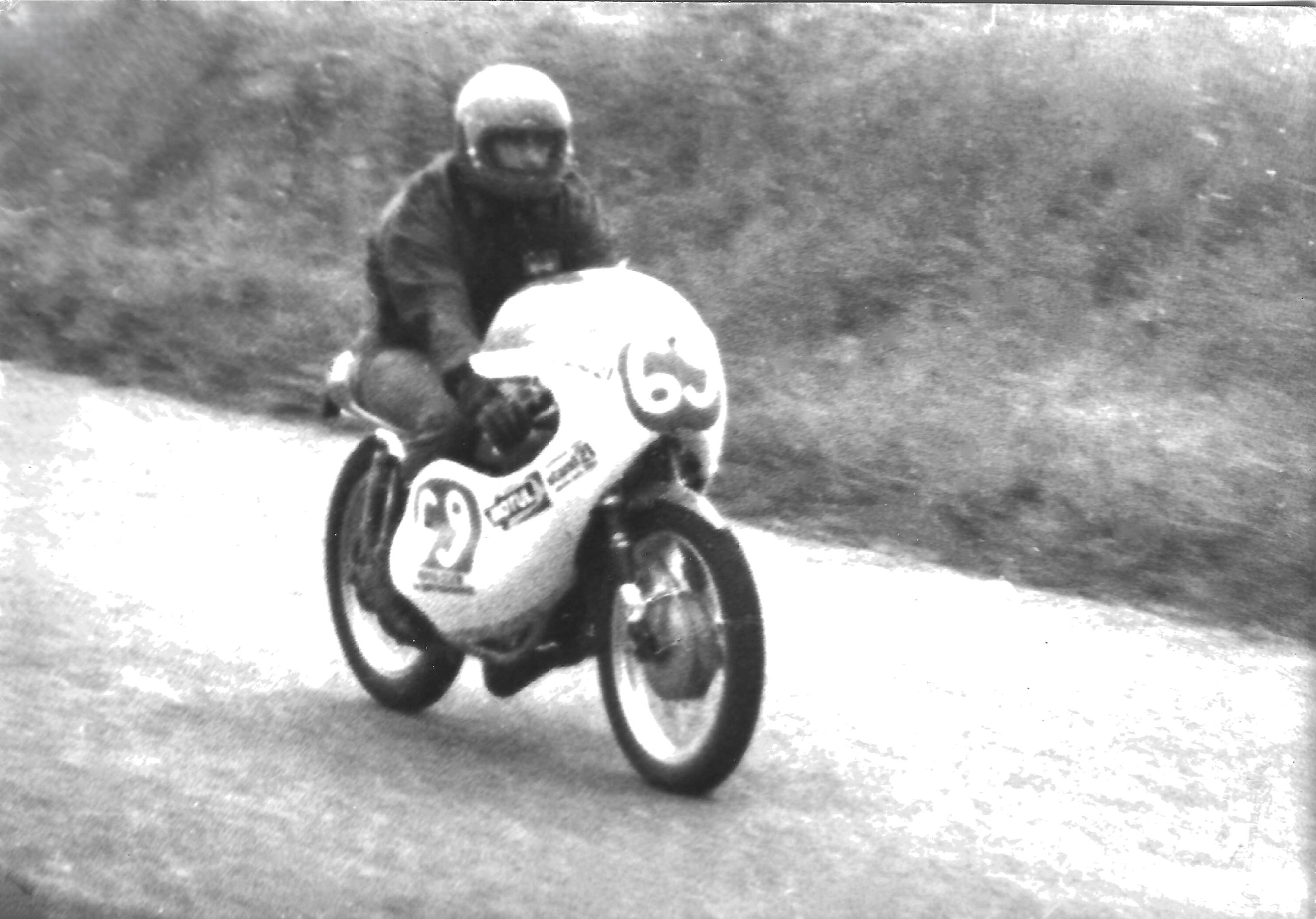 Contribution de Monsieur Yves Charron